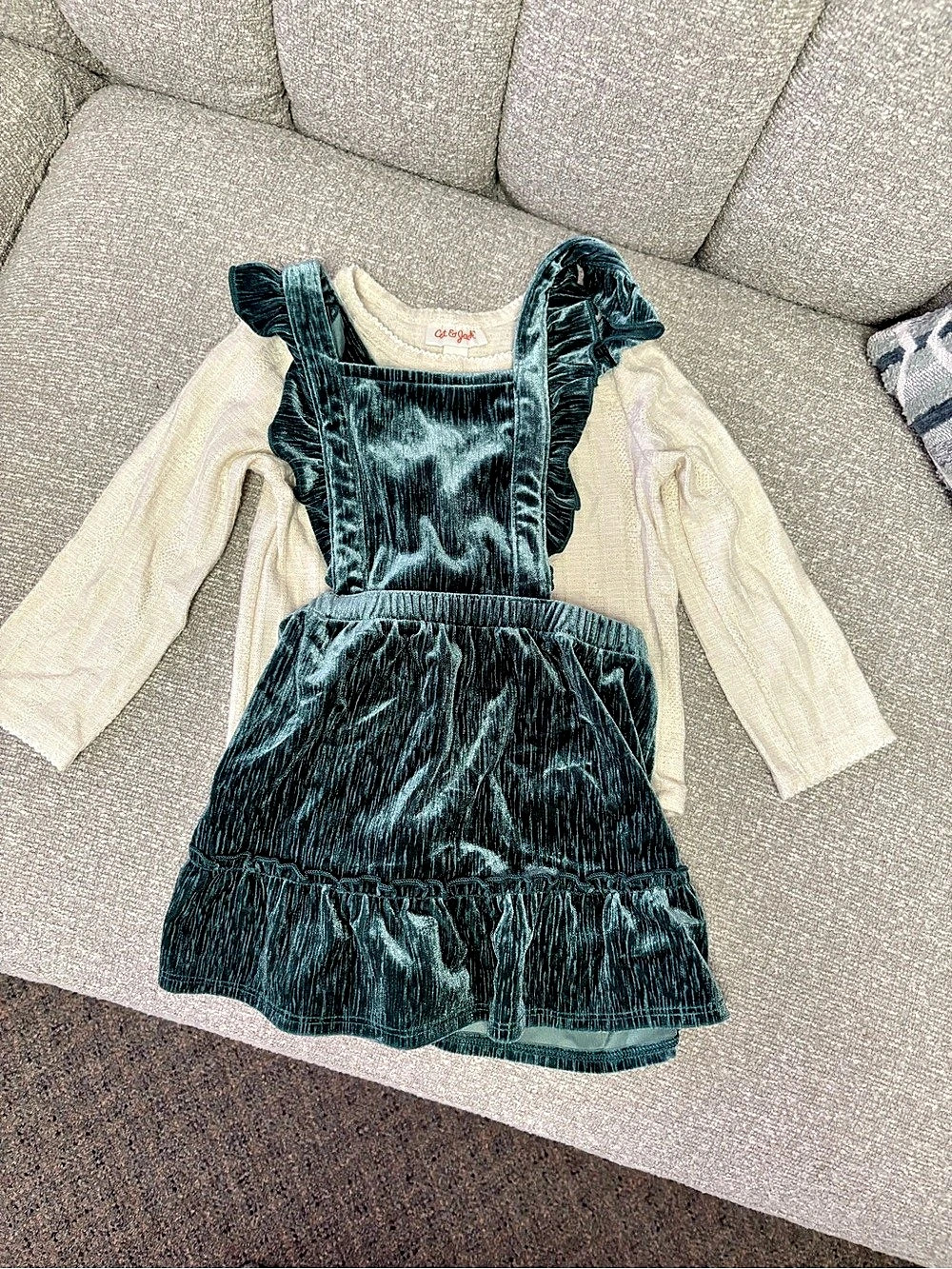 Cat & Jack Girls Green Velvety Jumper Dress 2T